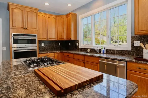 3 Nickelby Place Cortlandt Manor NY 10567