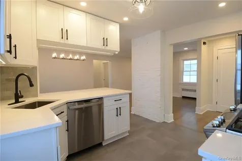 137 Hillside Place Eastchester NY 10709