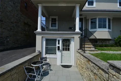 137 Hillside Place Eastchester NY 10709