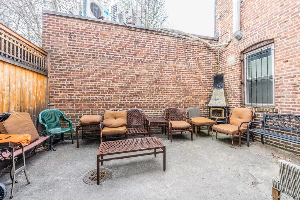 16904 Crocheron Avenue Flushing NY 11358