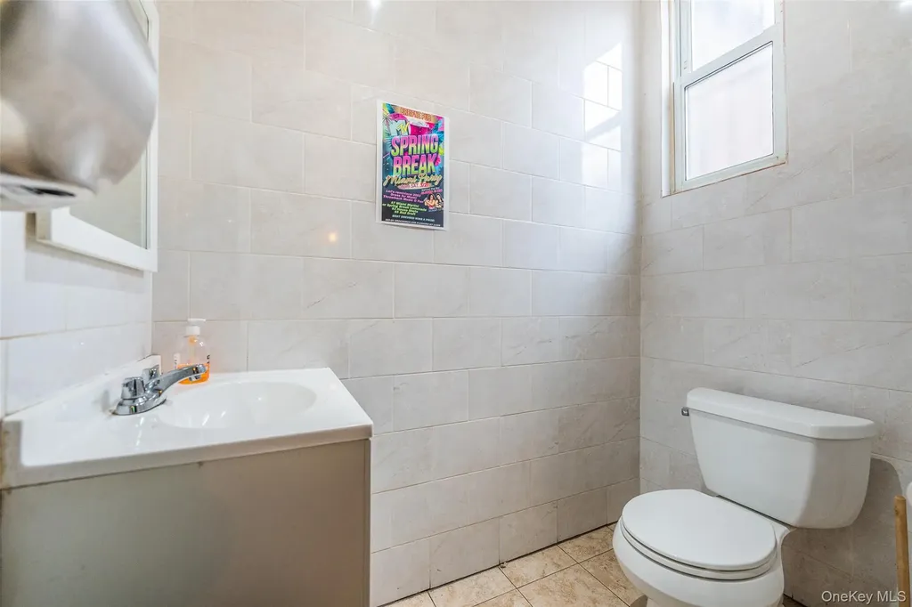 16904 Crocheron Avenue Flushing NY 11358