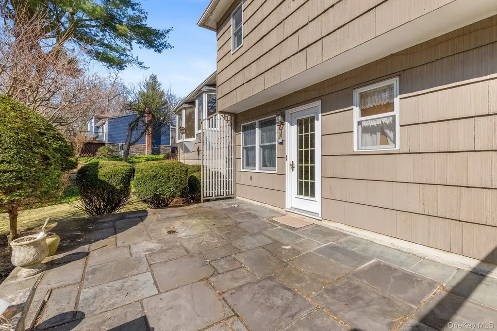 321 Locust Avenue Rye NY 10580
