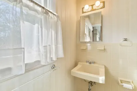 321 Locust Avenue Rye NY 10580