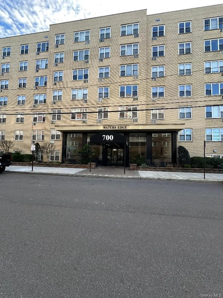 700 Shore Road Long Beach NY 11561