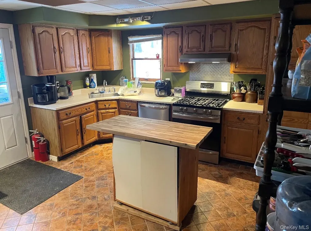 3 Emerald Trail Monroe NY 10950