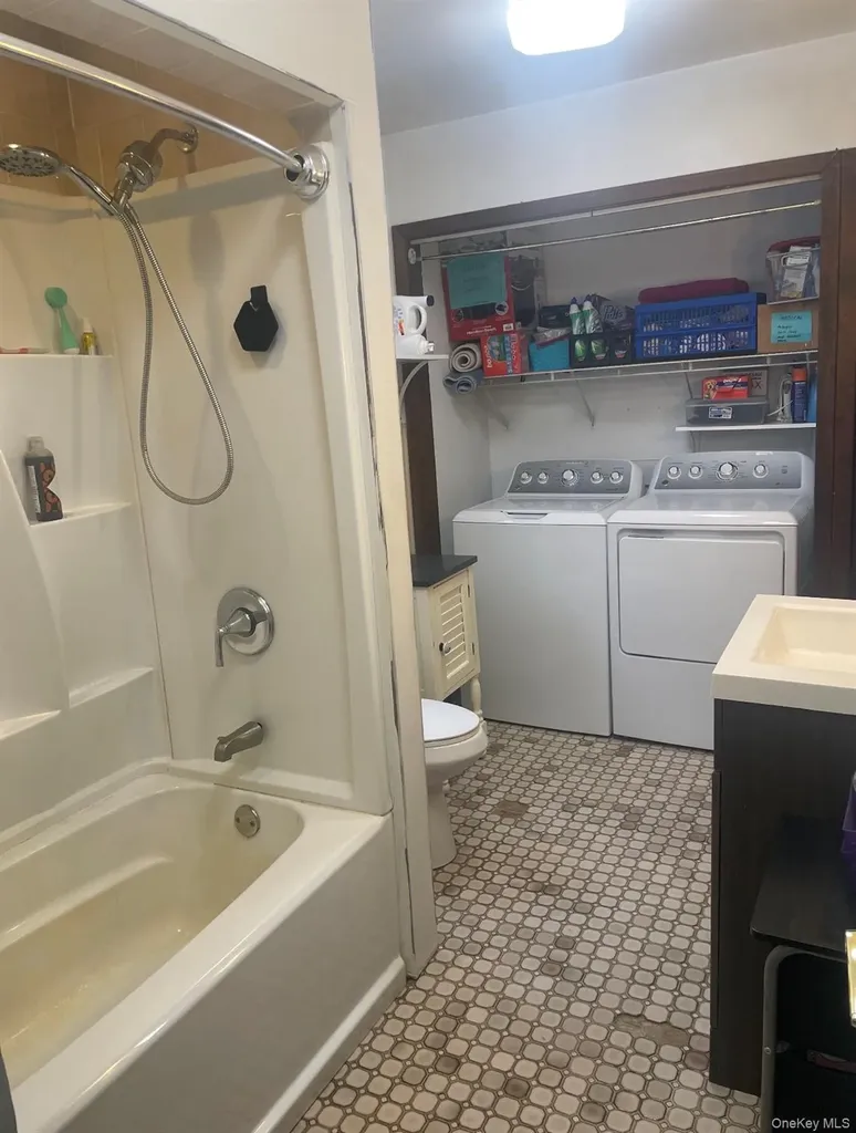 3 Emerald Trail Monroe NY 10950