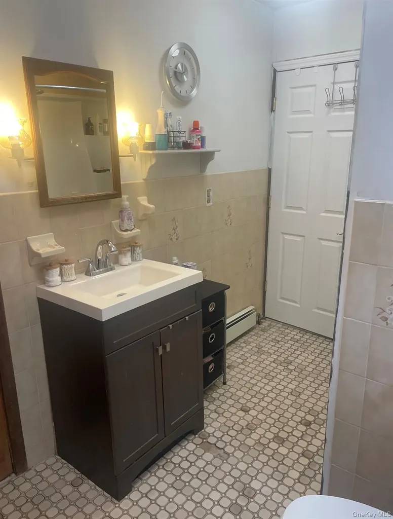 3 Emerald Trail Monroe NY 10950