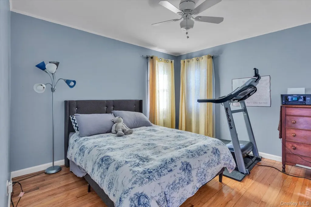 351 Venetian Boulevard Lindenhurst NY 11757
