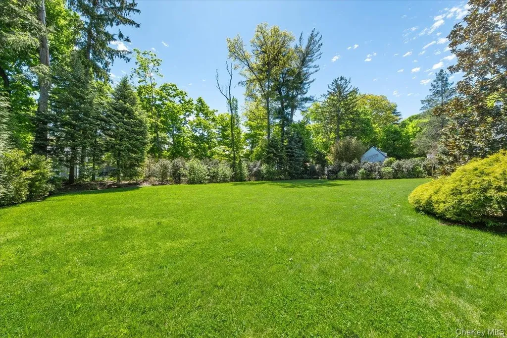 36 Sage Terrace Scarsdale NY 10583
