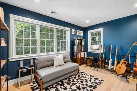 73 Huntington Road Scarsdale NY 10583