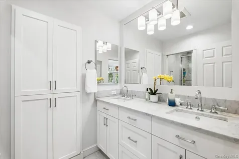 73 Huntington Road Scarsdale NY 10583