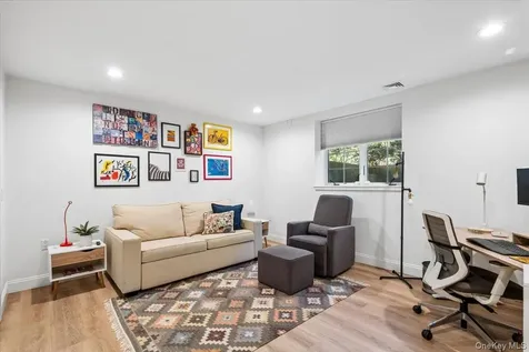 73 Huntington Road Scarsdale NY 10583