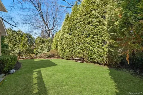 73 Huntington Road Scarsdale NY 10583