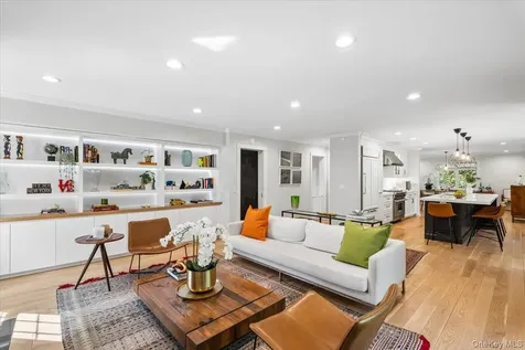 73 Huntington Road Scarsdale NY 10583