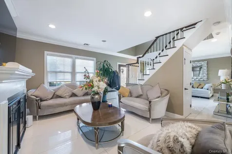 732 Sunrise Avenue Bellmore NY 11710