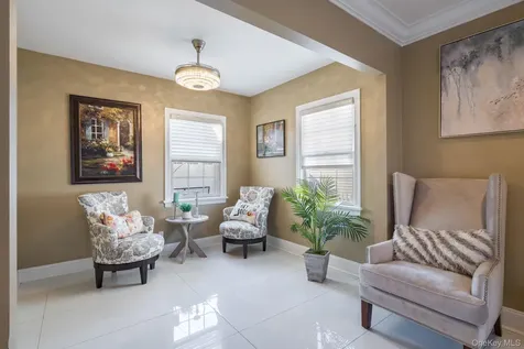 732 Sunrise Avenue Bellmore NY 11710