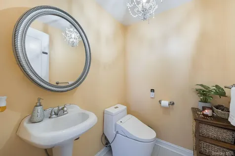 732 Sunrise Avenue Bellmore NY 11710