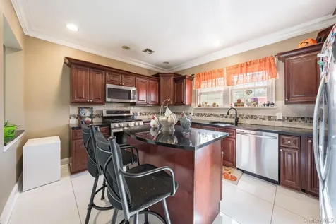 732 Sunrise Avenue Bellmore NY 11710