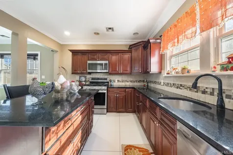 732 Sunrise Avenue Bellmore NY 11710