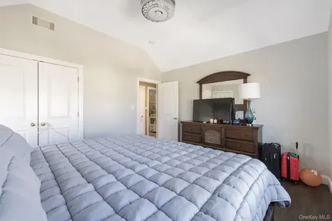 732 Sunrise Avenue Bellmore NY 11710