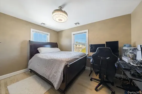 732 Sunrise Avenue Bellmore NY 11710