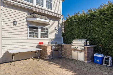 732 Sunrise Avenue Bellmore NY 11710