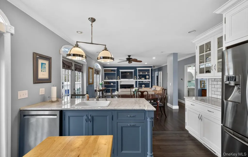 108 Awixa Avenue Bay Shore NY 11706