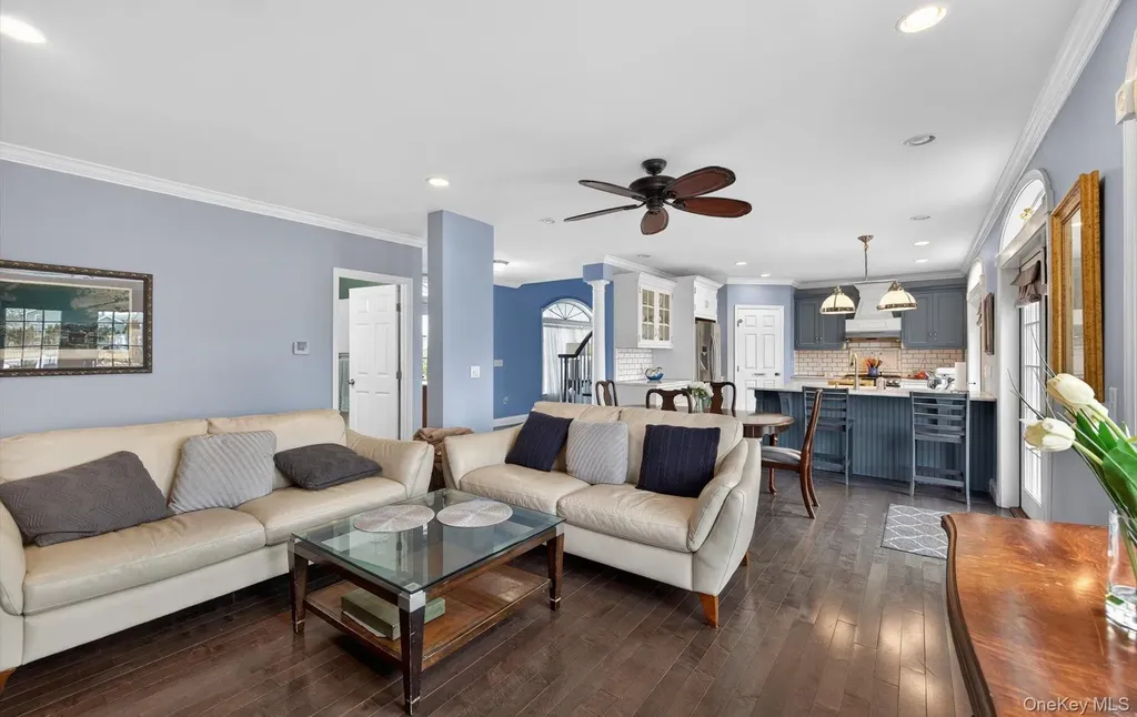 108 Awixa Avenue Bay Shore NY 11706