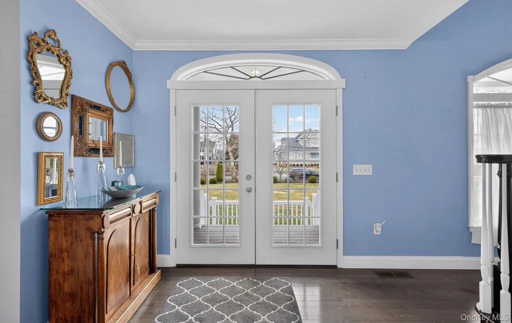108 Awixa Avenue Bay Shore NY 11706