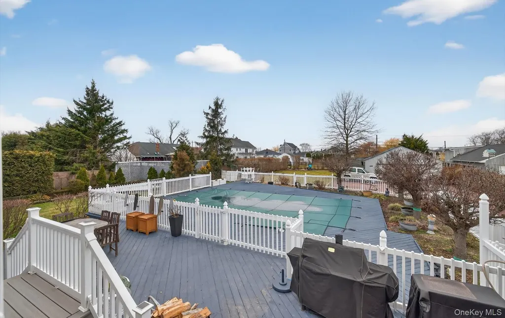 108 Awixa Avenue Bay Shore NY 11706