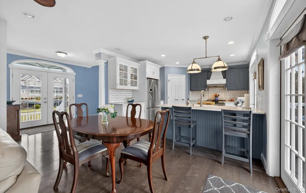 108 Awixa Avenue Bay Shore NY 11706