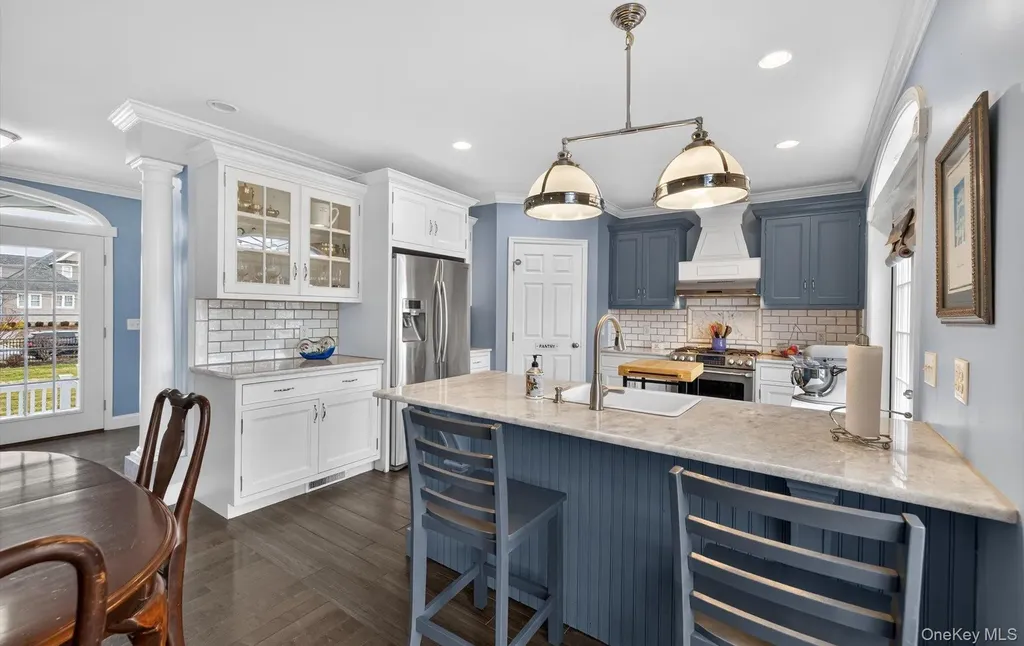108 Awixa Avenue Bay Shore NY 11706