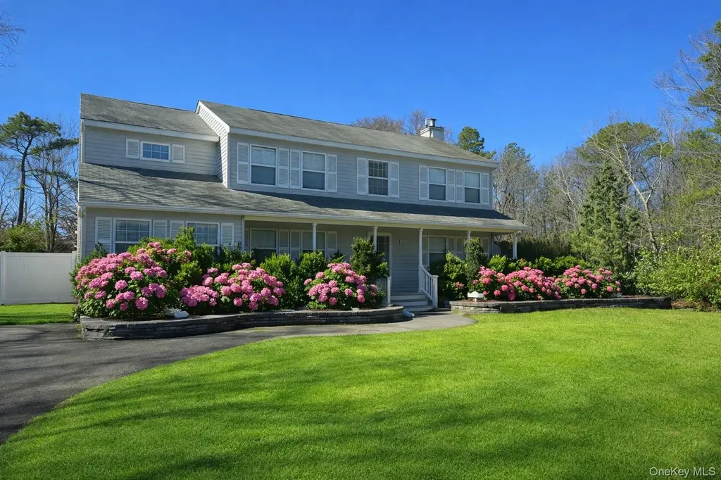 20 Jennifers Path Westhampton Beach NY 11978