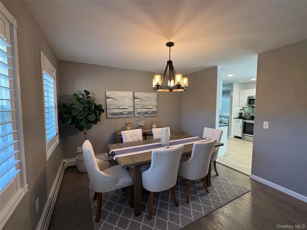 20 Jennifers Path Westhampton Beach NY 11978