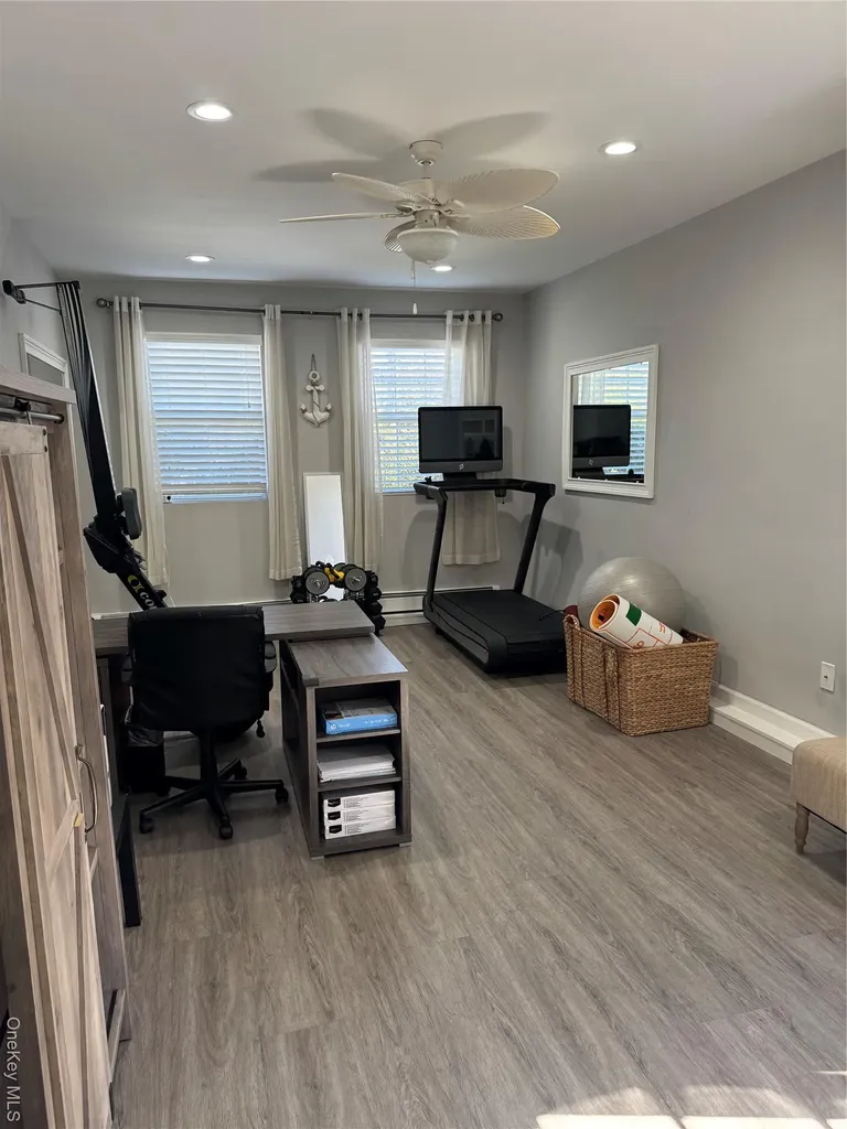 20 Jennifers Path Westhampton Beach NY 11978