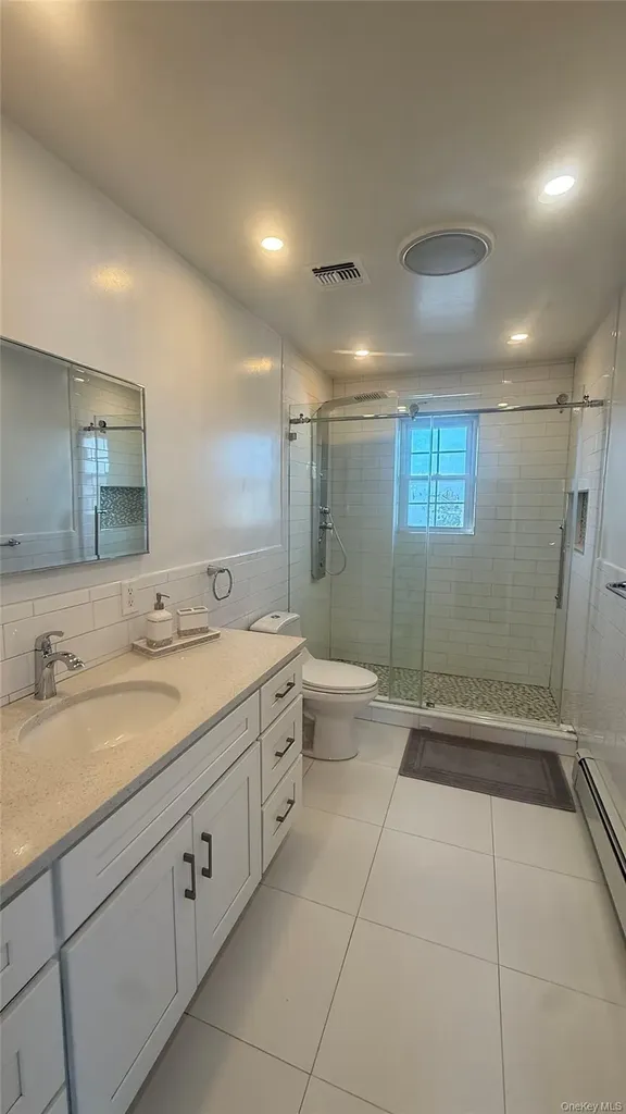 1318 Post Avenue Elmont NY 11003