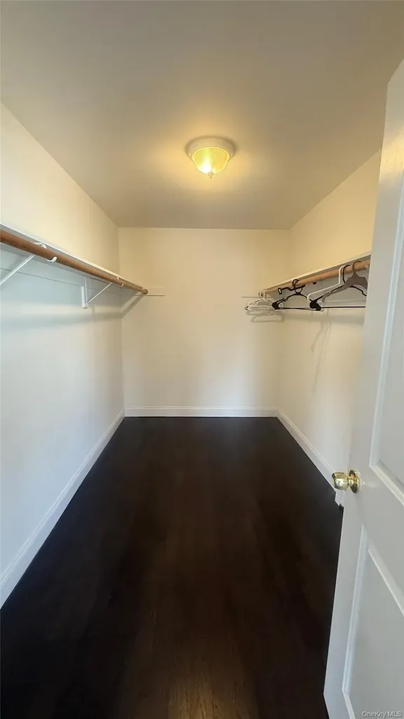 1318 Post Avenue Elmont NY 11003