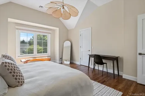 660 Sutton Place Greenport NY 11944