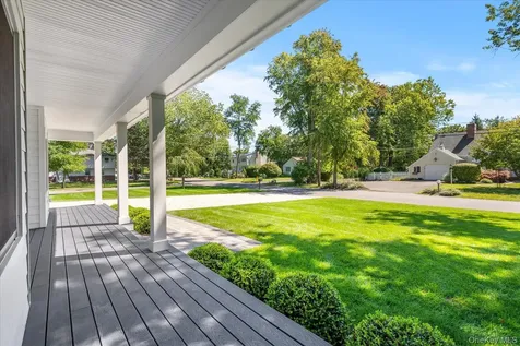 660 Sutton Place Greenport NY 11944
