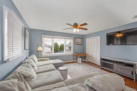 15 Bingham Place Amityville NY 11701