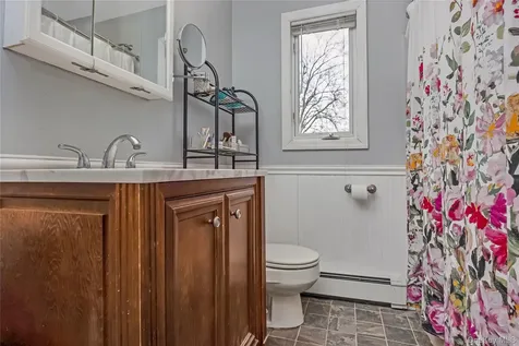 15 Bingham Place Amityville NY 11701