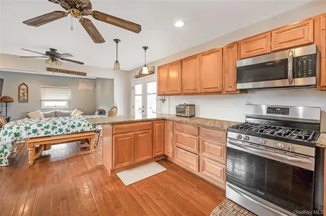 15 Bingham Place Amityville NY 11701