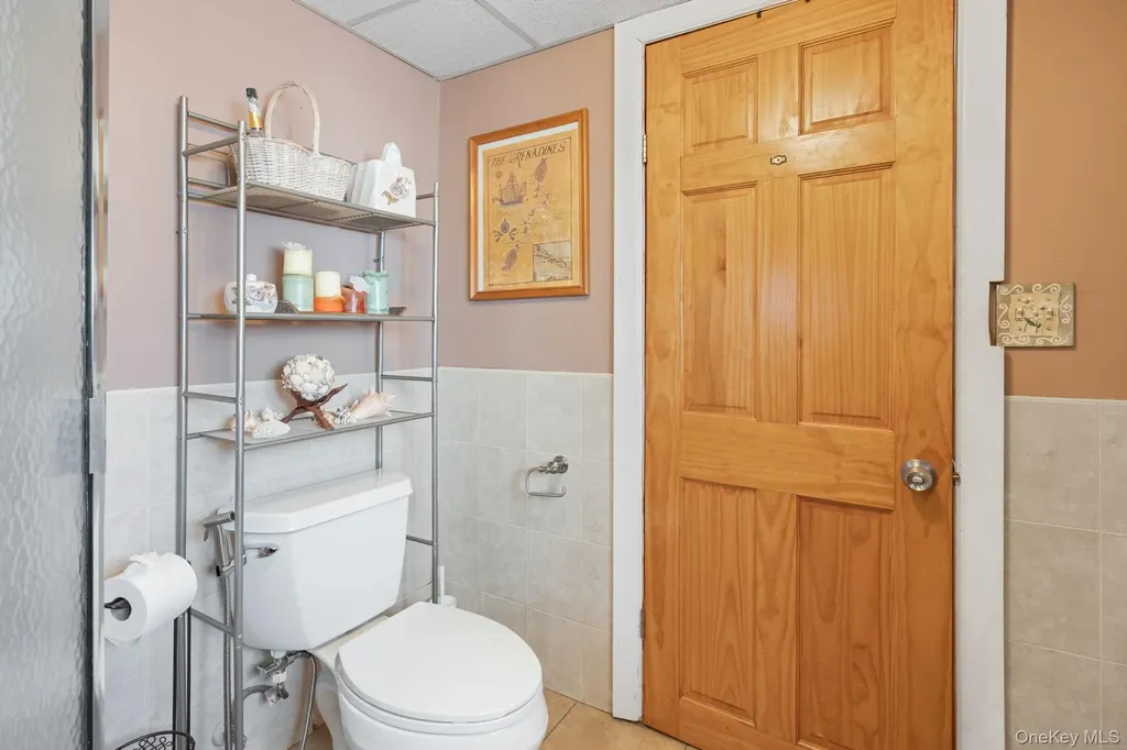 572 S Bayview Avenue Freeport NY 11520