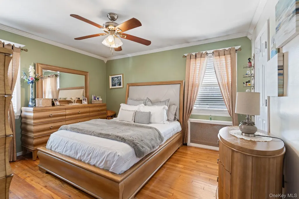 572 S Bayview Avenue Freeport NY 11520