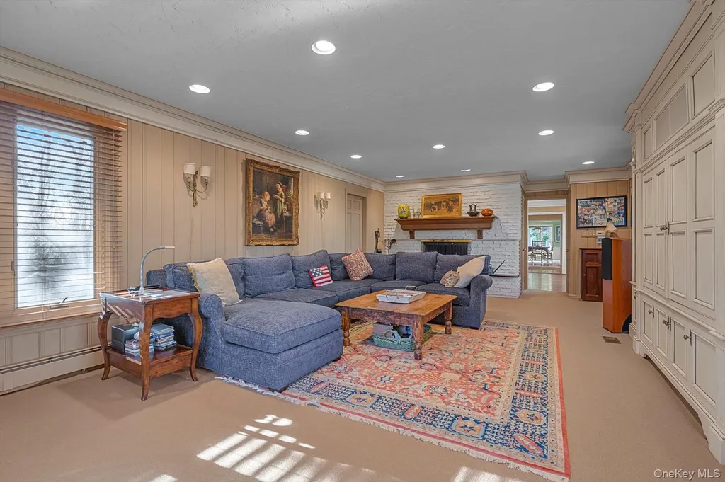 2 Chester Drive Great Neck NY 11021