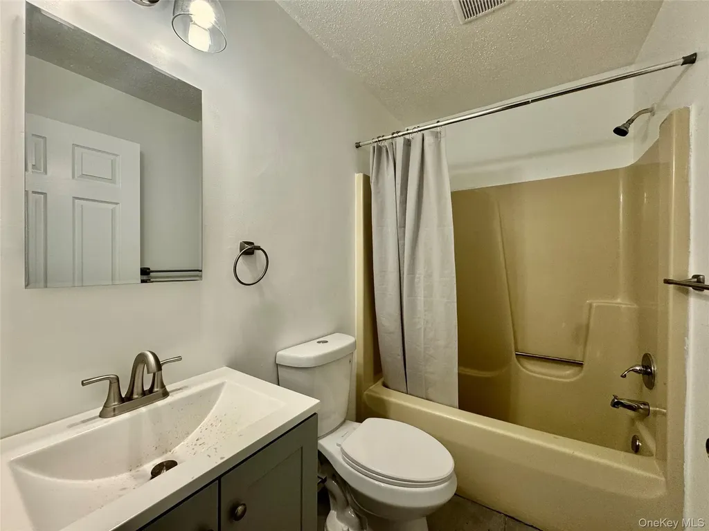 52 Boxbaum Road Huguenot NY 12746