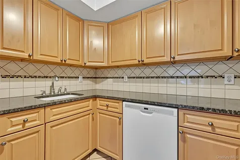 51 Jefferson Oval Yorktown Heights NY 10598