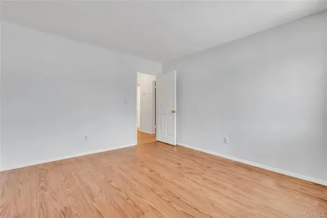 51 Jefferson Oval Yorktown Heights NY 10598