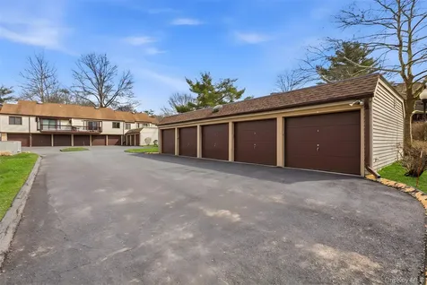 51 Jefferson Oval Yorktown Heights NY 10598