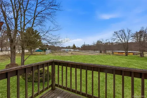 51 Jefferson Oval Yorktown Heights NY 10598